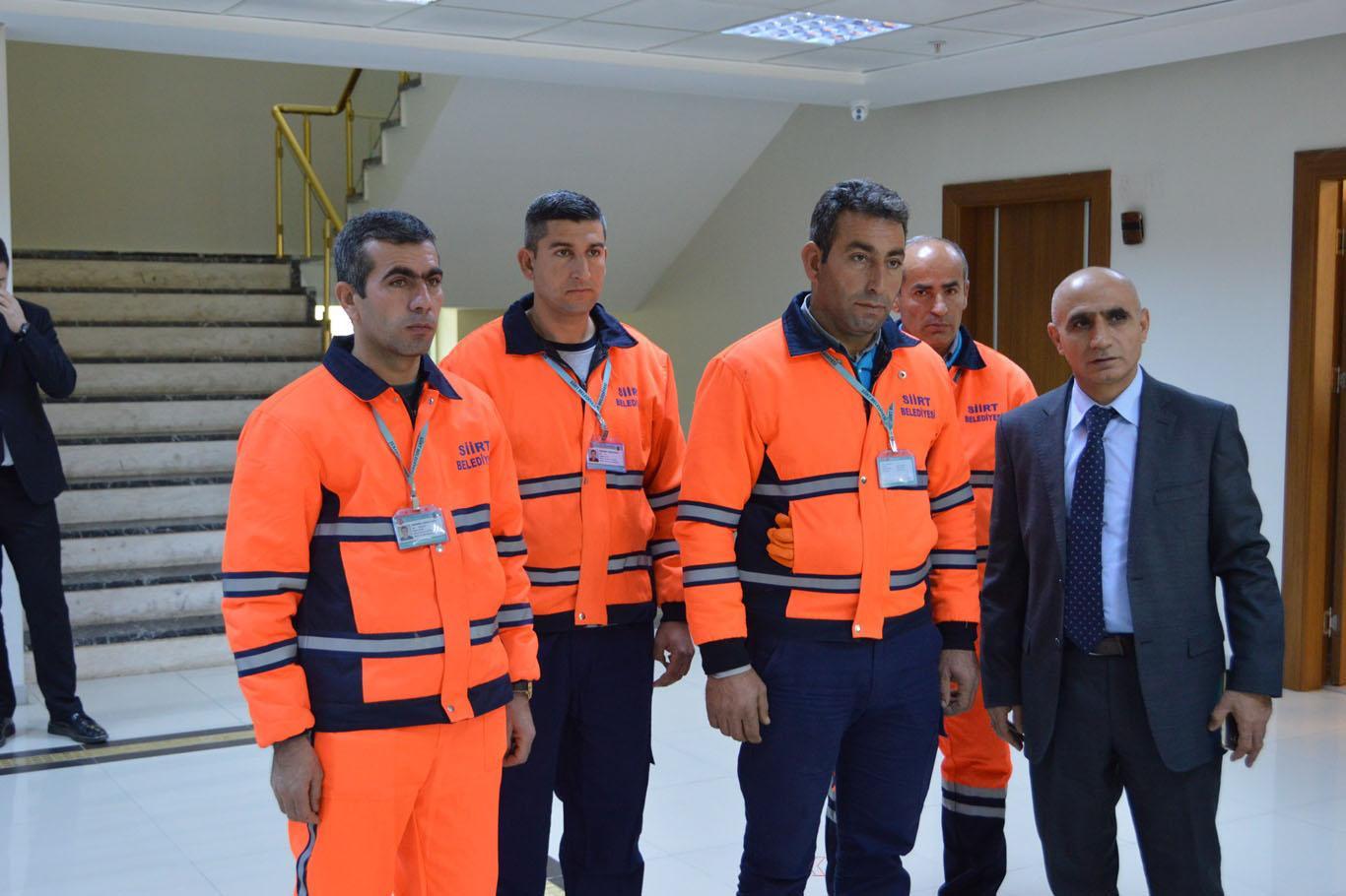 Kadro alan taşeron MEB işçilerinin 2 aylık çıkışları yapılacak Kadro alan taşeron MEB işçilerinin 2 aylık çıkışları yapılacak